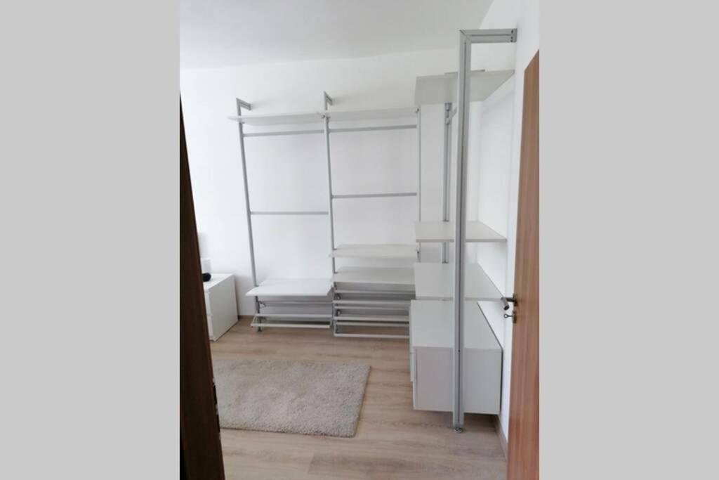 Apartman Blizko Hlavnej Stanice A Centra Mesta Bardejov Luaran gambar